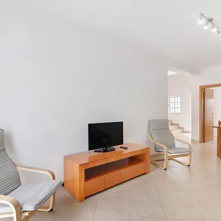 Altura Villa Villa
