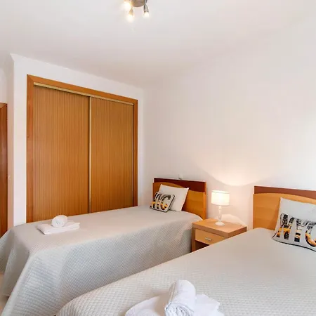 Altura Villa Villa *
